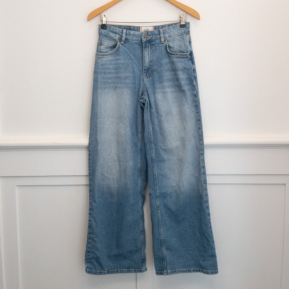 BDG High-Rise Wide-Leg Jeans | Size 27 | Light Wash Retro Denim - Picture 2 of 5